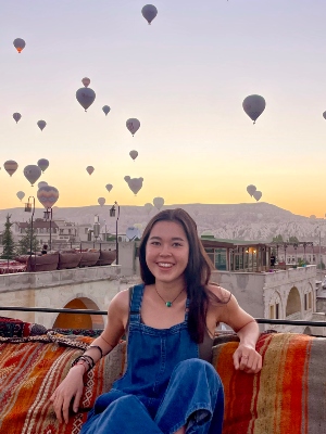 student in with hot air balloons